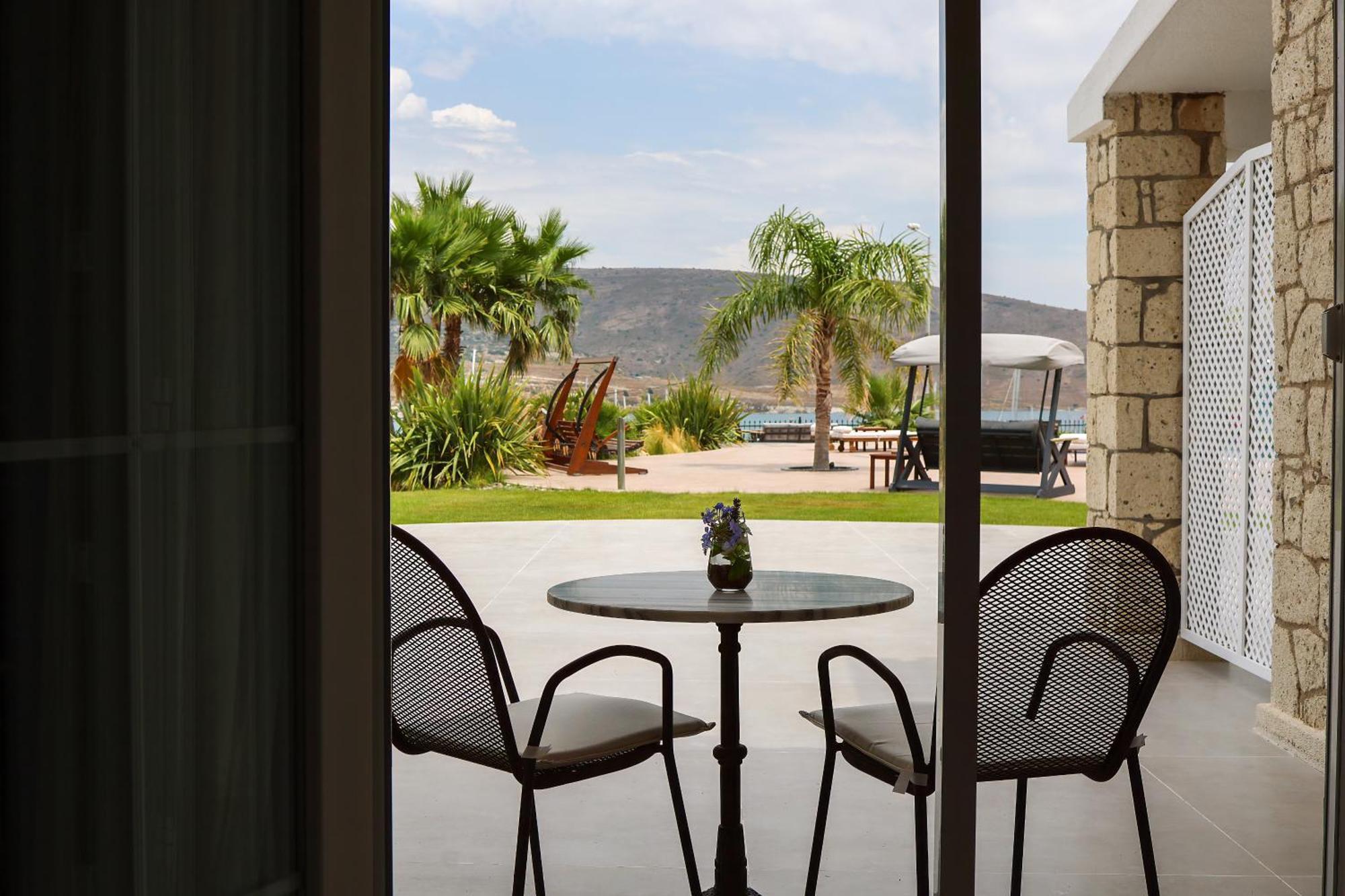 Marin Alacati Hotel Exterior photo