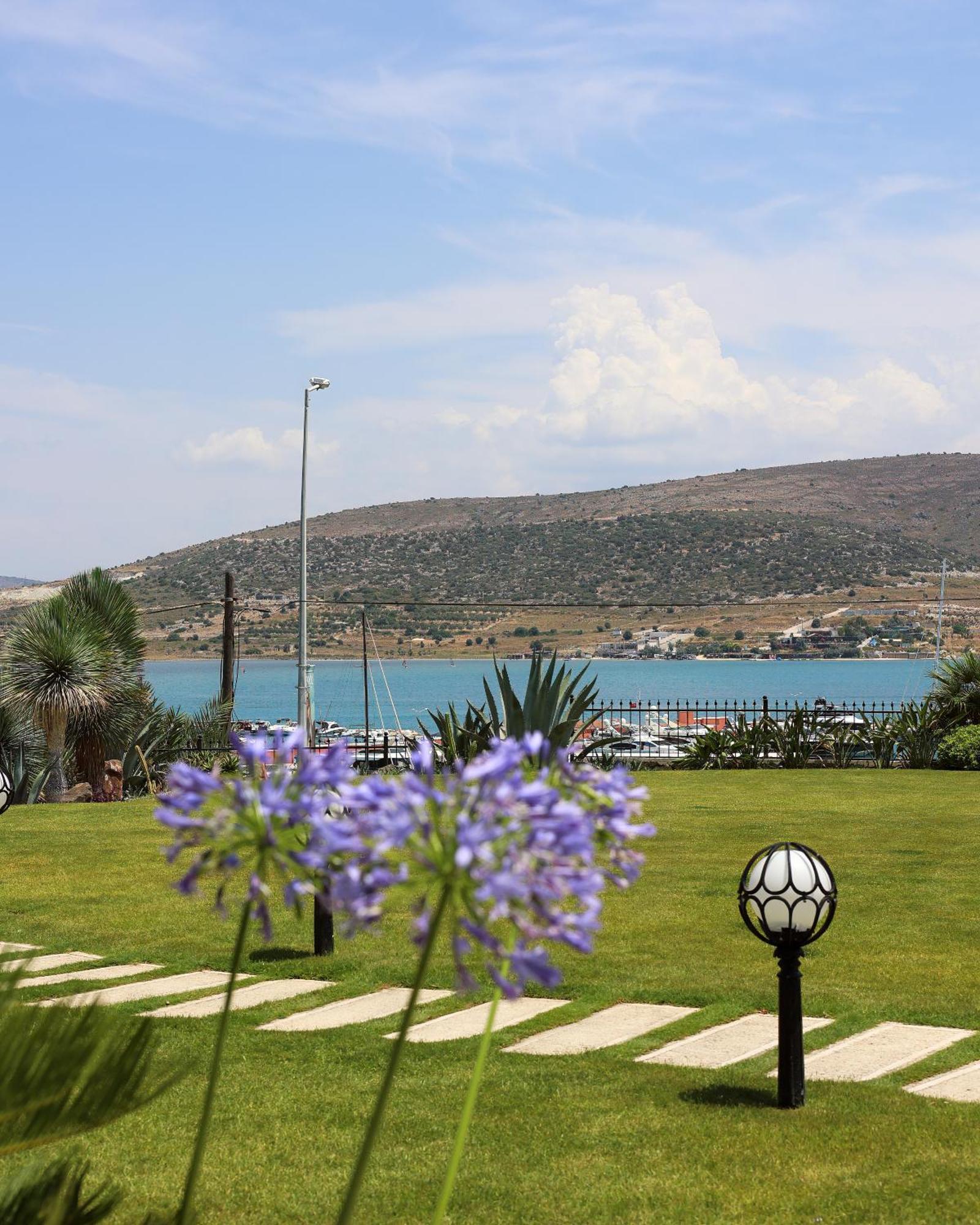 Marin Alacati Hotel Exterior photo